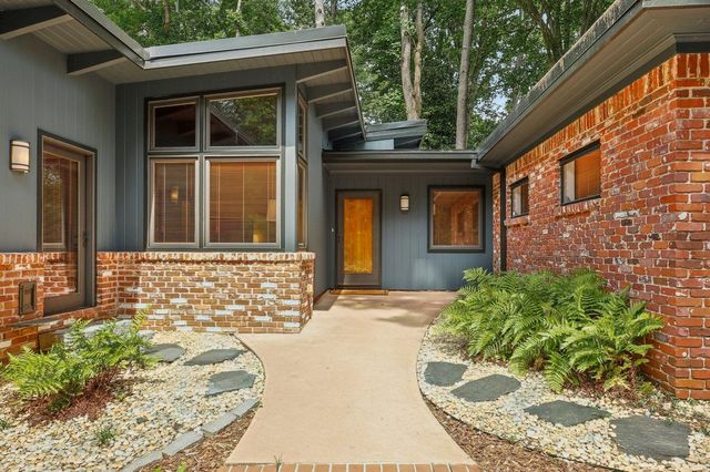 Mid-Century Modern Home in Decatur – 705 Willivee Dr – JUST LISTED