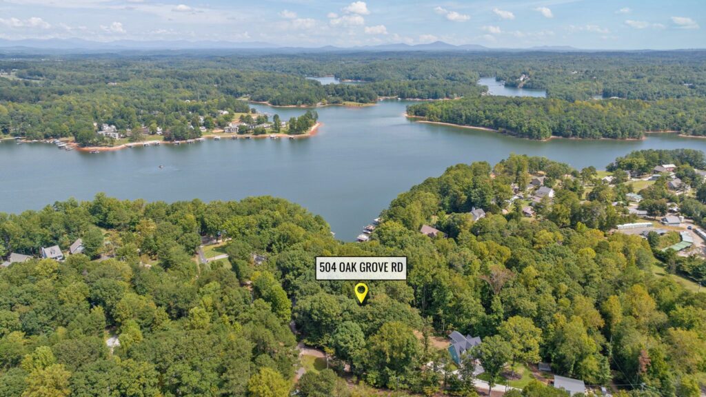 #1 metro Atlanta Listing Agent, homes for sale on Lake Lanier, Homes in Lake Lanier with boat slips