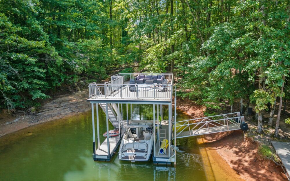 LAKE LANIER – Embrace the Lifestyle of Lakeside Living